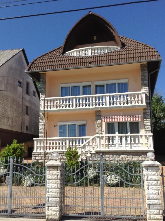 Appartement Alom Haz à Zalakaros Extérieur photo